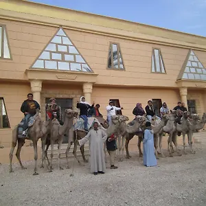 Otel Pyramids &, Luksor